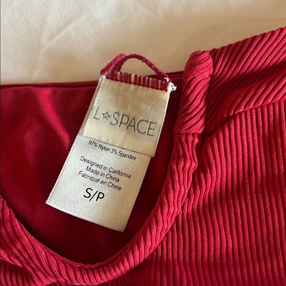 Red Ribbed bathing suit top - Picture 2 of 2